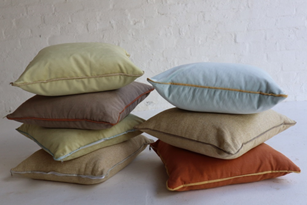 019 OATS AND CORAL CUSHIONS