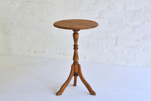 037 c Side tables  tall - wooden round