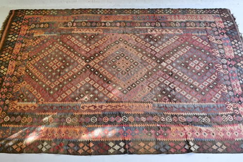 027 Kilim Carpet 